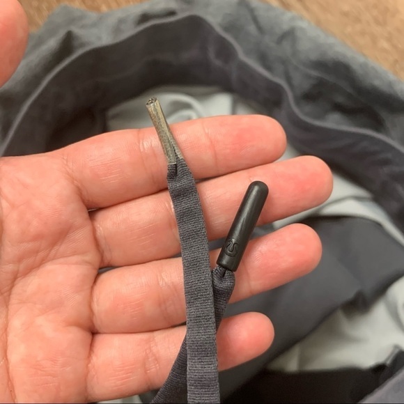 Lululemon Mens gray T.H.E Shorts athletic linerless shorts S - Picture 5 of 6